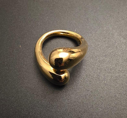 Nia Ring