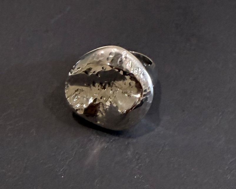 Hodari Ring